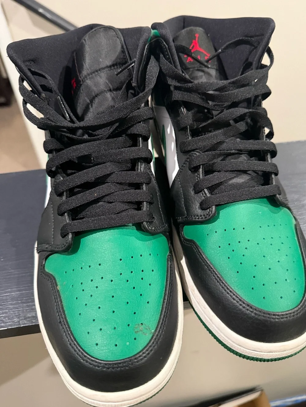 Jordan Men's Air Jordan 1 Mid Black Green White